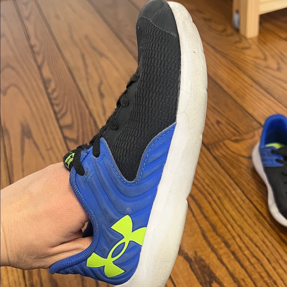 Under Armour Youth Black & Blue Sneakers with Neon Green Logo - Picture 3 of 17